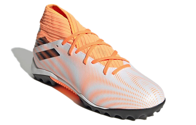 Мужские бутсы adidas Nemeziz (оранжево-черные) — фото 3