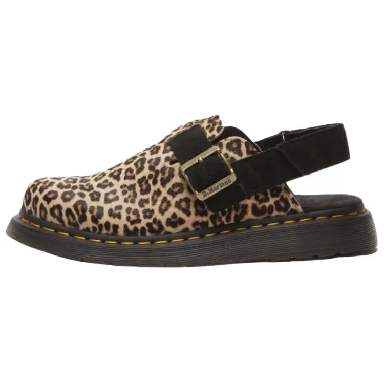 Dr.Martens Low top Casual Shoes Unisex Multicolor