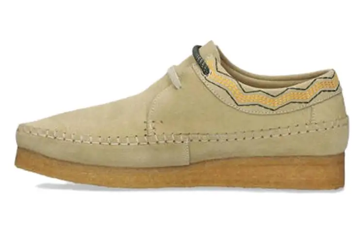 Clarks Weaver desert boots