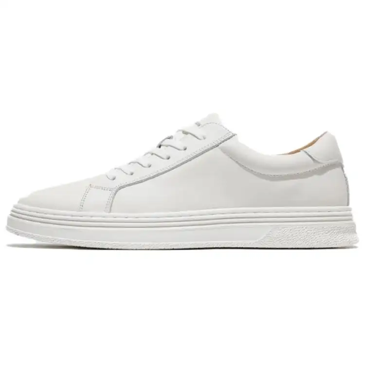 JANE HARLOW Low top Skateboard Shoes Men's White