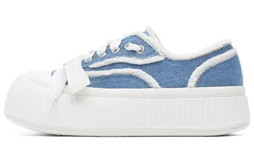 Dickies Slip Resistant, Abrasion Resistant, Lightweight Low top Canvas Shoes Women's