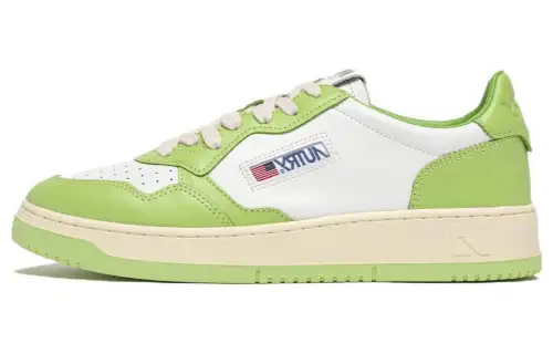 AUTRY Medalist Panelled Leather Sneakers