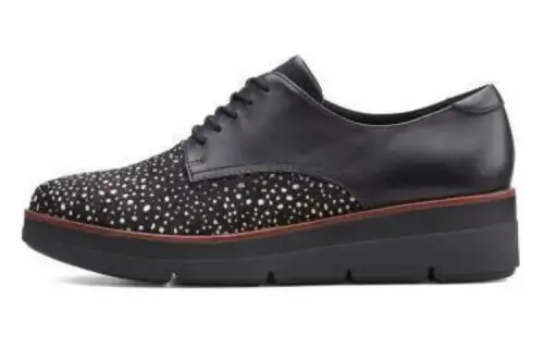 Clarks Low top Casual Shoes Women's Black