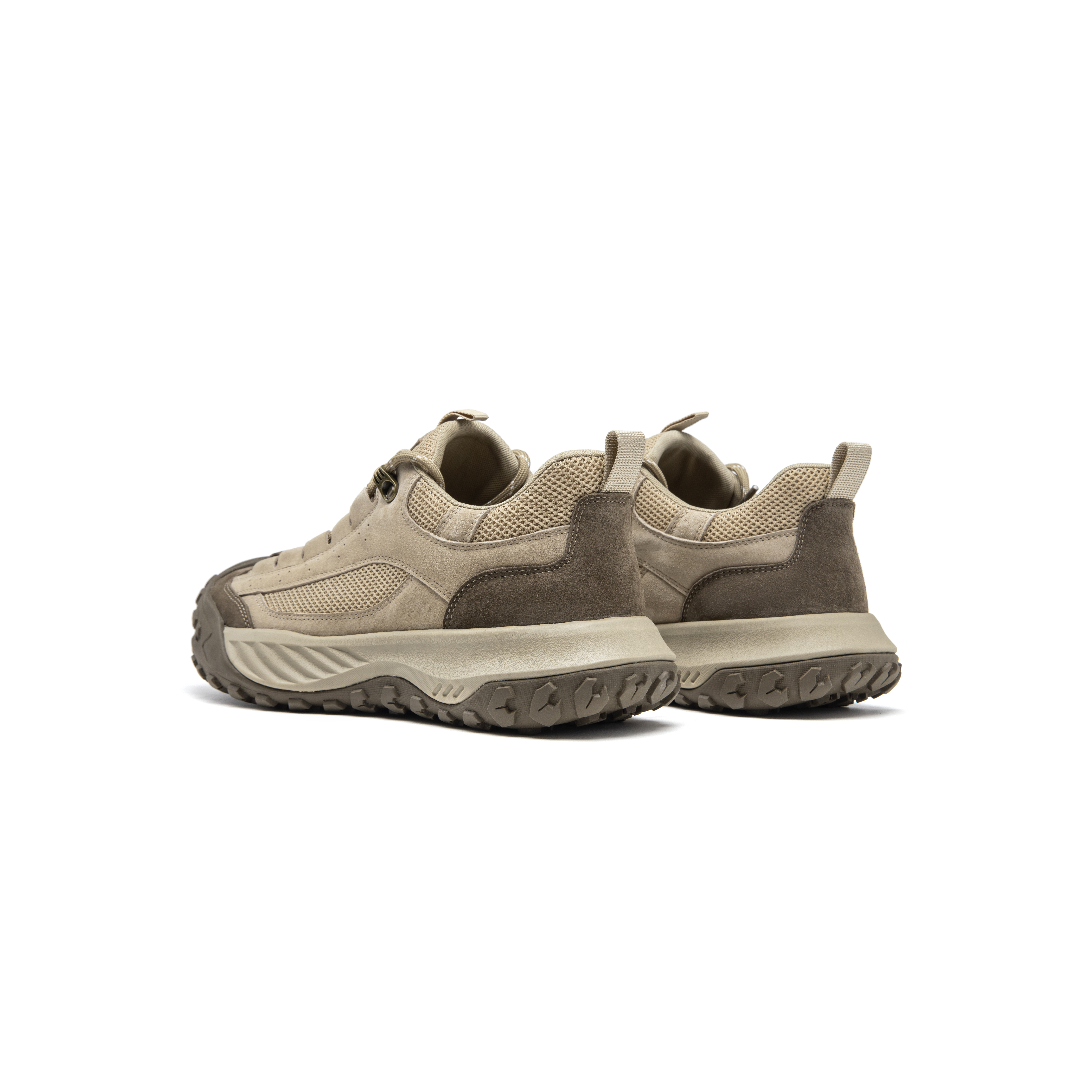 AOKANG Fabric Low top Outdoor Shoes Men’s Apricot
