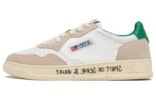 AUTRY Medalist Leather Height Increasing Low top Skateboard Shoes Men's Beige White Green