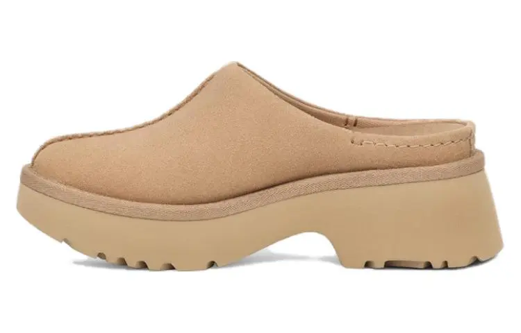 UGG New Heights Clog Sand Women's