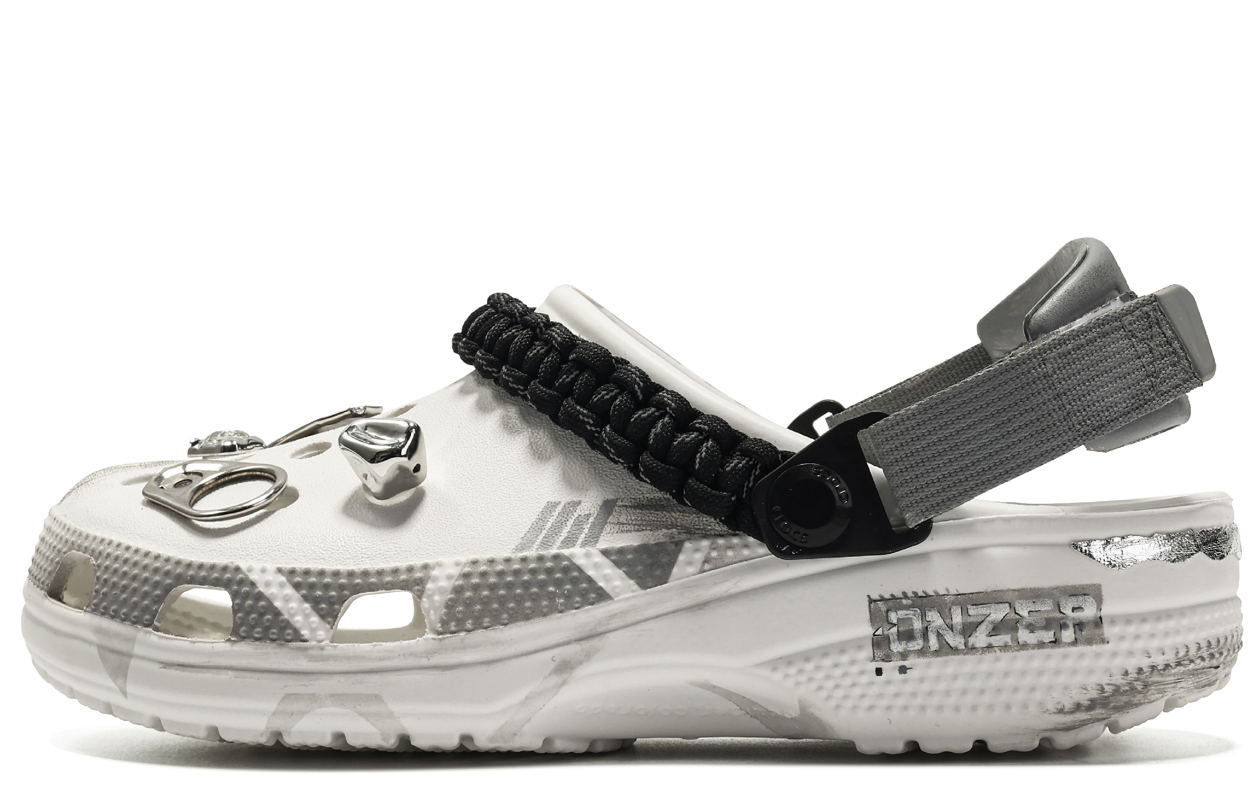 Crocs Classic Clog Freedom Panda, Technical Gray Clogs Unisex Gray White