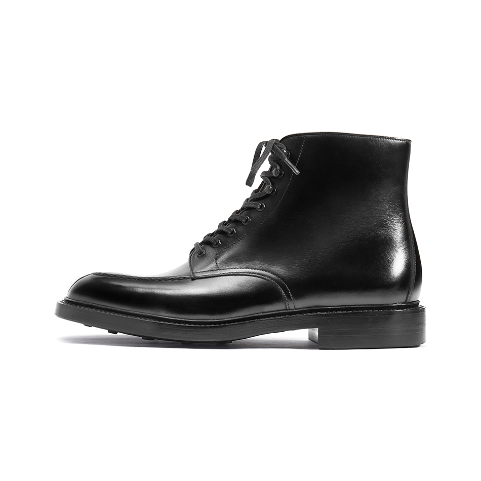 Children who are tired of playing, casual, versatile, comfortable and retro ankle-length Martin boots, same style for men and women