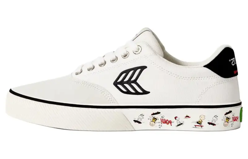CARIUMA Suede Hip hop Street Style Low top Skateboard Shoes Unisex White