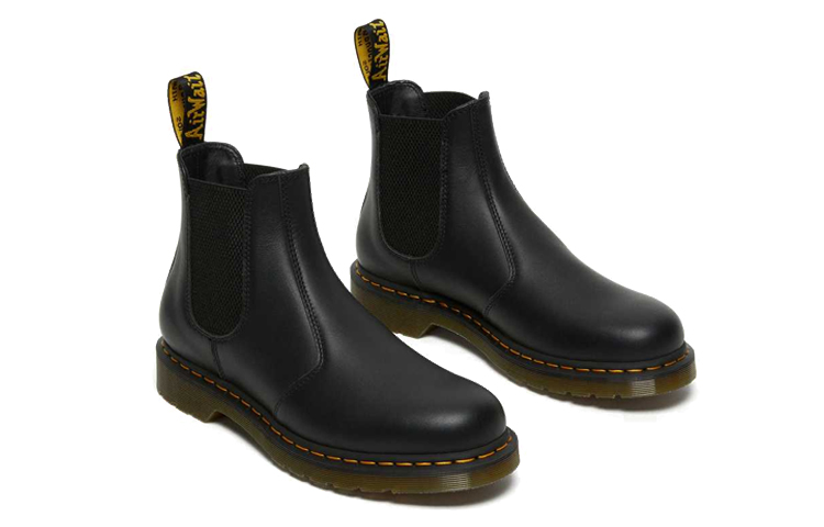 Dr.Martens 2976 Chelsea leather boots