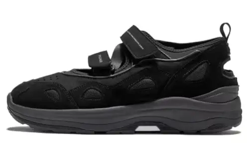 Suicoke AKK-ab 'Black'