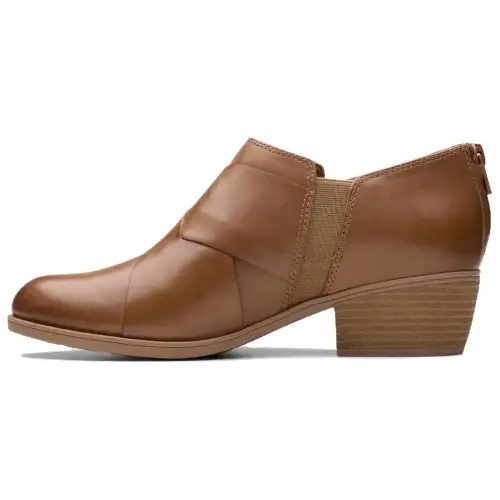 Clarks Leather Chunky Heel High Heels 4.4cm Women's Sand