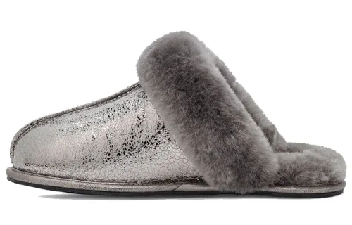 UGG Closed Toe Slippers Women's
