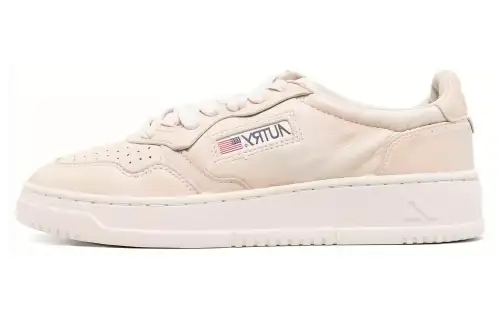 AUTRY Medalist Leather Sneakers