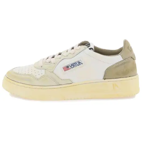 AUTRY Medalist Low Super Vintage Sneakers