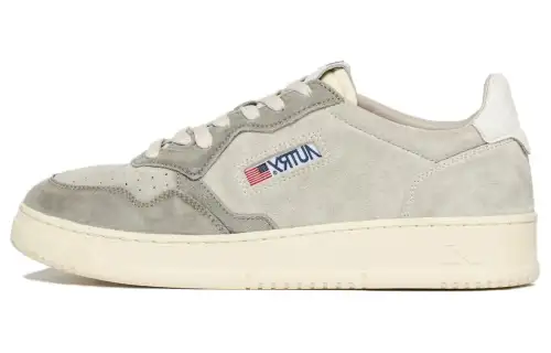 AUTRY Leather Low top Skateboard Shoes Men's Gray White