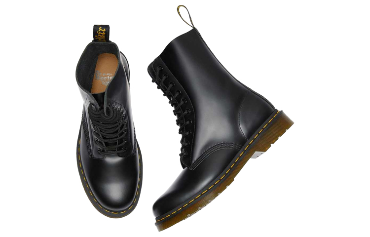 1490 Dr.Martens Mid 'Black'