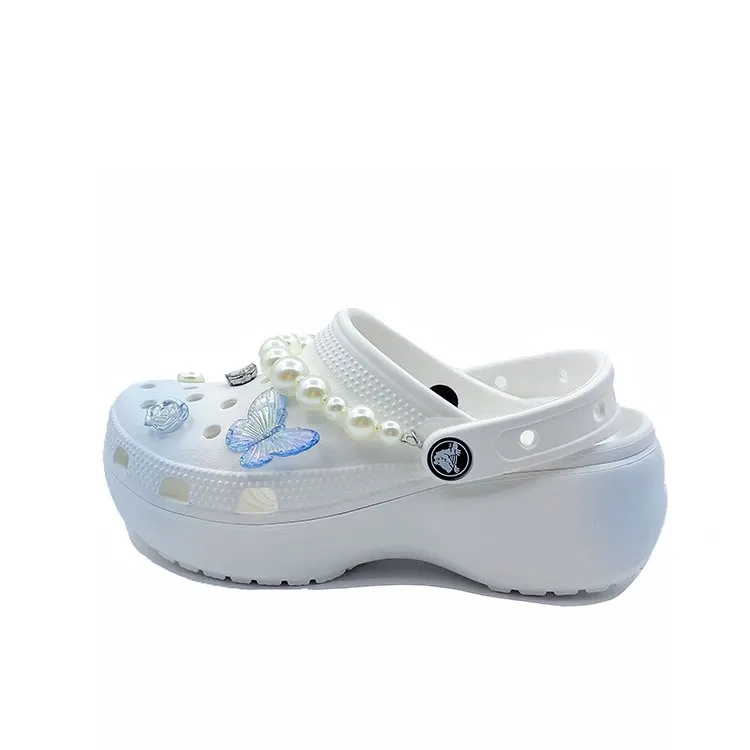 Crocs Baya Platform Clog Butterfly Loves Flower Dream, Girlish Campus Style, Beach EVA Clogs Unisex White Blue