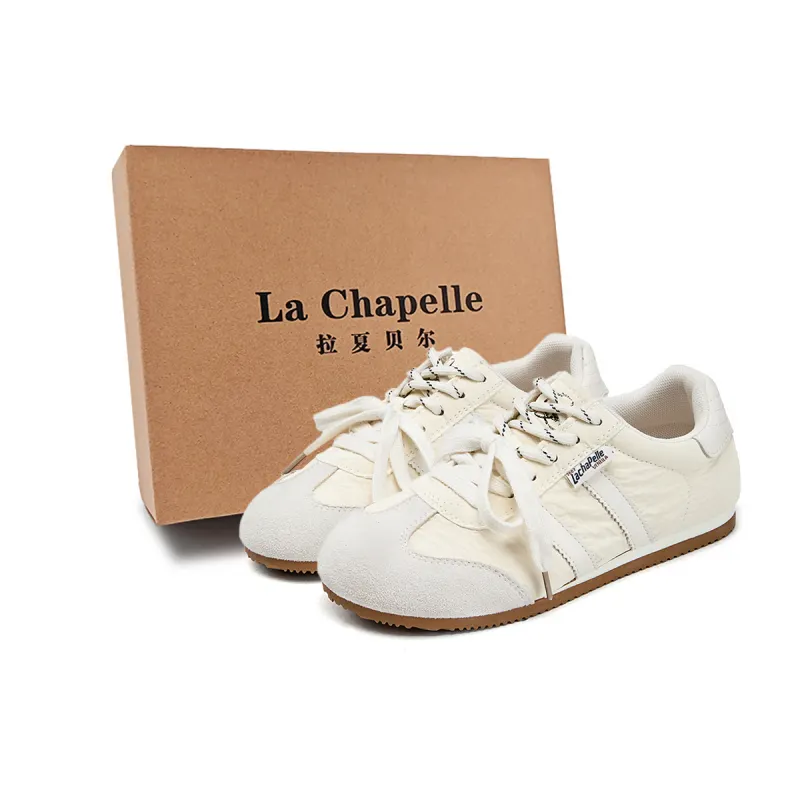 La Chapelle Almond Pudding Cream Korean Campus Moral Training Shoes Lightweight and Rebound Fashionable and Sweet for Commuting Superfiber Leather Simple and Versatile Trendy and Comfortable for Everyday Non-Slip and Wear-Resistant Low-top Life Casual Shoes Women Beige