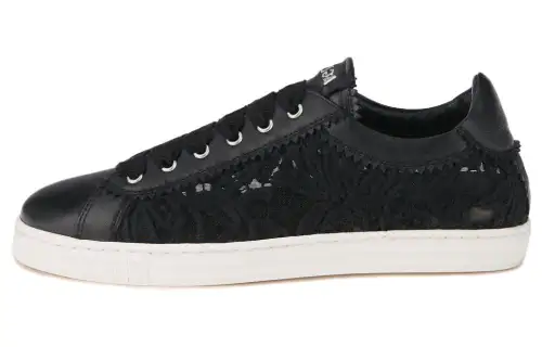 AGL Calfskin Low top Skateboard Shoes Women's Black