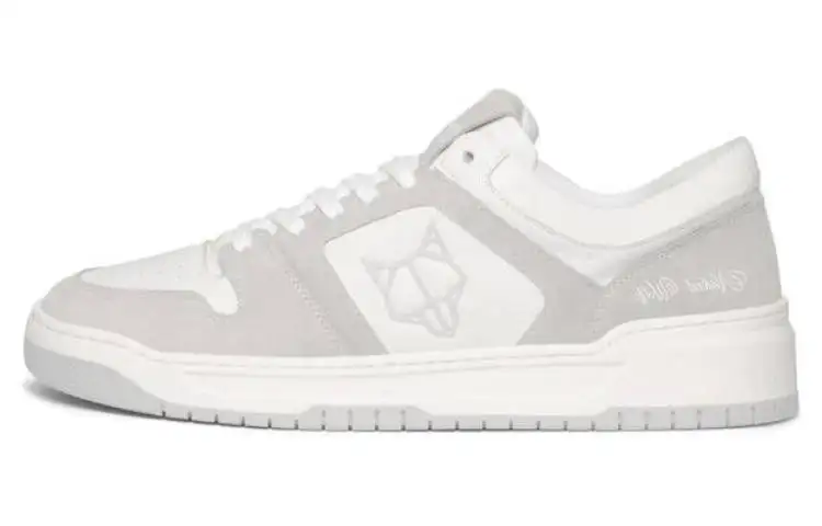 Naked Wolfe CM 01 Low top Skateboard Shoes Men's White