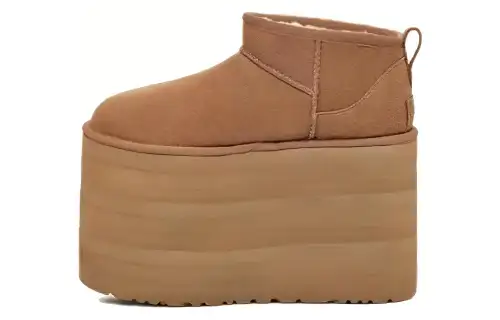 UGG Ankle Length Snow Boots Women's Chestnut