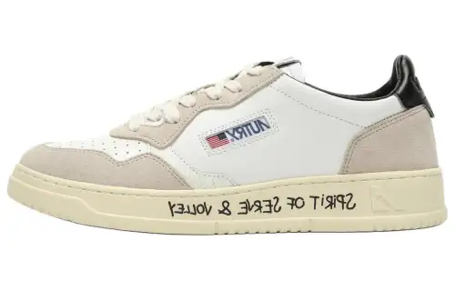 AUTRY Medalist Low Sneakers