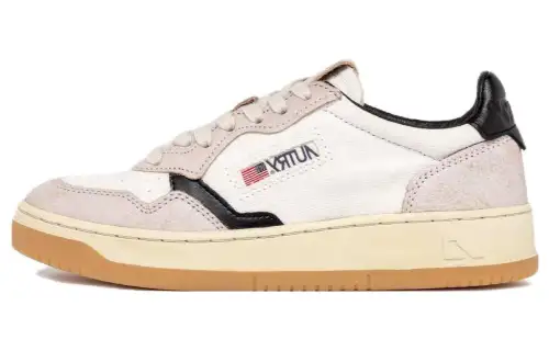AUTRY Medalist Leather Sneakers