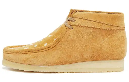 Clarks Originals X Vandy The Pink Wallabee Boots ' Cheeseburger Yellow'