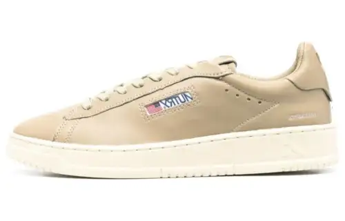 AUTRY Dallas Low W Low-top Sneakers