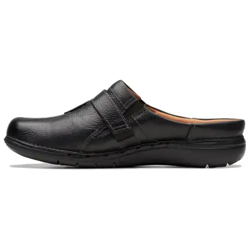 Clarks Closed Toe Slippers Women's Black