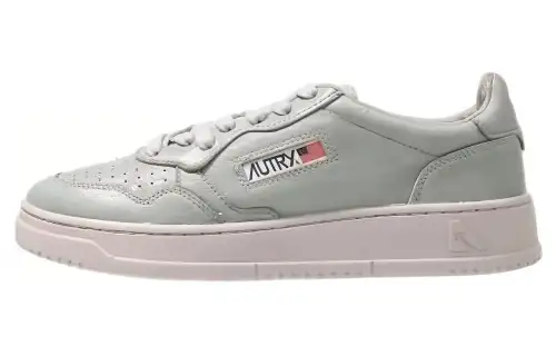 AUTRY Skateboard Shoes Men's Yellow Green