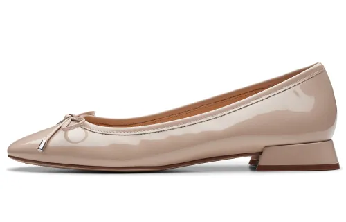 Clarks Cow Leather Casual Shoes Women's Khaki