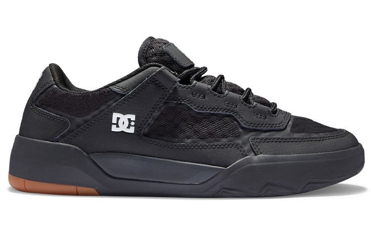 DC Shoes Metric Cushioning Abrasion Resistant Breathable Cushioning Abrasion Resistant Breathable Low top