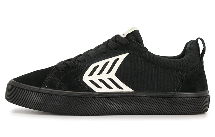 Cariuma Catiba Pro Skate sneakers