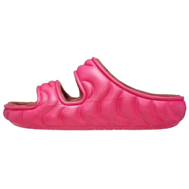 Crocs Classic Cozzzy Overpuff Sandal Dragon Fruit