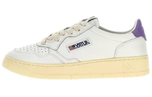 AUTRY Medalist Leather Low top Skateboard Shoes Men's White