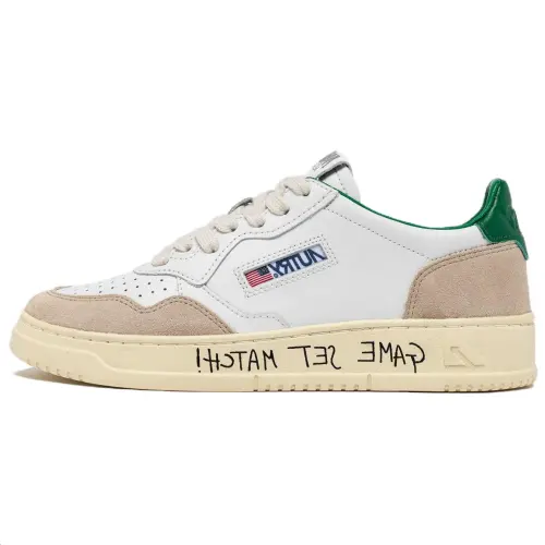 AUTRY Medalist Cow Leather, Leather Low top Skateboard Shoes Women's Beige White Green