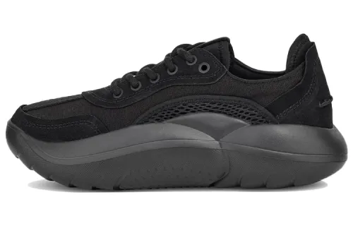 UGG La Cloud Low Shoes 'Black' Women's