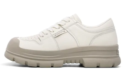 Dickies Patchwork Collection, Minimalist Style, Foam Low top Skateboard Shoes Women's Beige