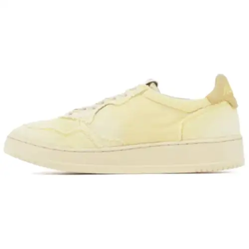 AUTRY Cushioning Skateboard Shoes Men's Warm Yellow