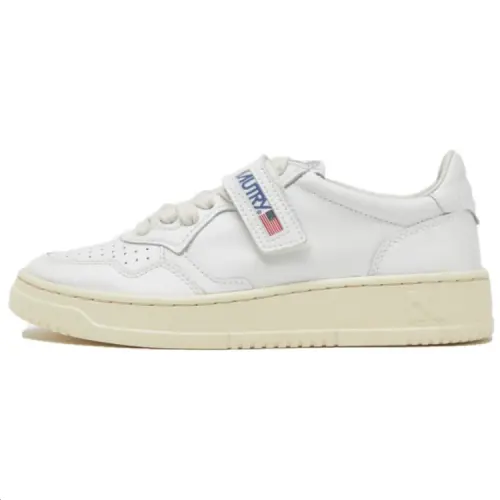 AUTRY Slip Resistant Skateboard Shoes Women's White