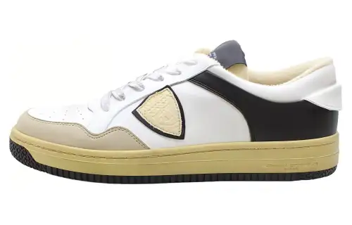 PHILIPPE MODEL Leather Stylish Skateboarding Shoes Men's White Black