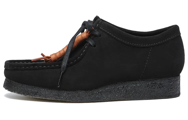 Clarks Wallabee lace-up desert boots