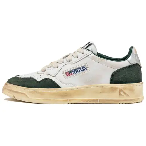 AUTRY Medalist Leather, Suede Low top Skateboard Shoes Women's Beige Green