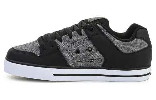 DC Shoes Low top Casual Shoes Men's Black Gray