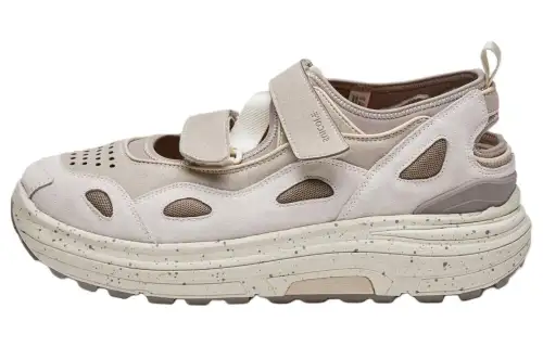 Suicoke AKK-2 'Limestone'
