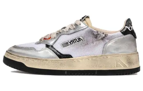 AUTRY Medalist Super Vintage Sneakers