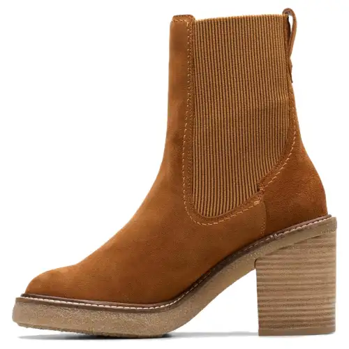 Clarks Comfortable Short Chelsea Boots Women's Medium Umber