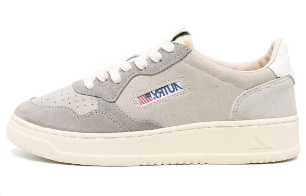 AUTRY Medalist Suede Sneakers